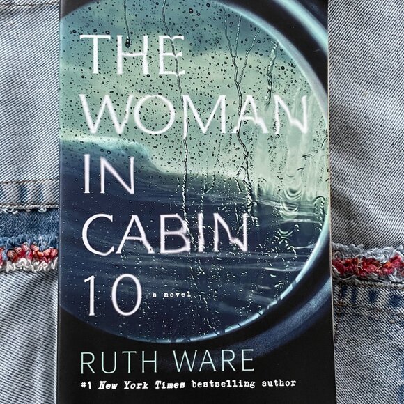 The Woman in Cabin 10 thriller murder mystery fiction book good reads current - Picture 3 of 3